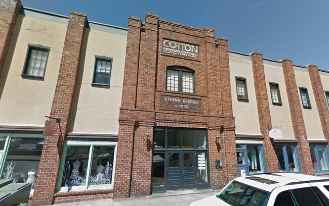 269 N Hull St in Athens, GA - Foto de edificio - Building Photo