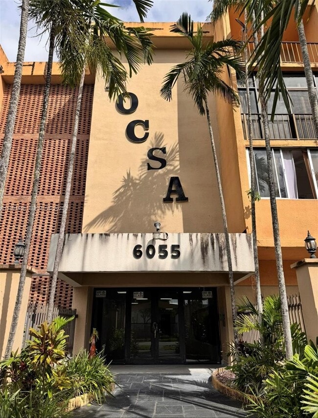 6055 W 19th Ave in Hialeah, FL - Building Photo - Building Photo