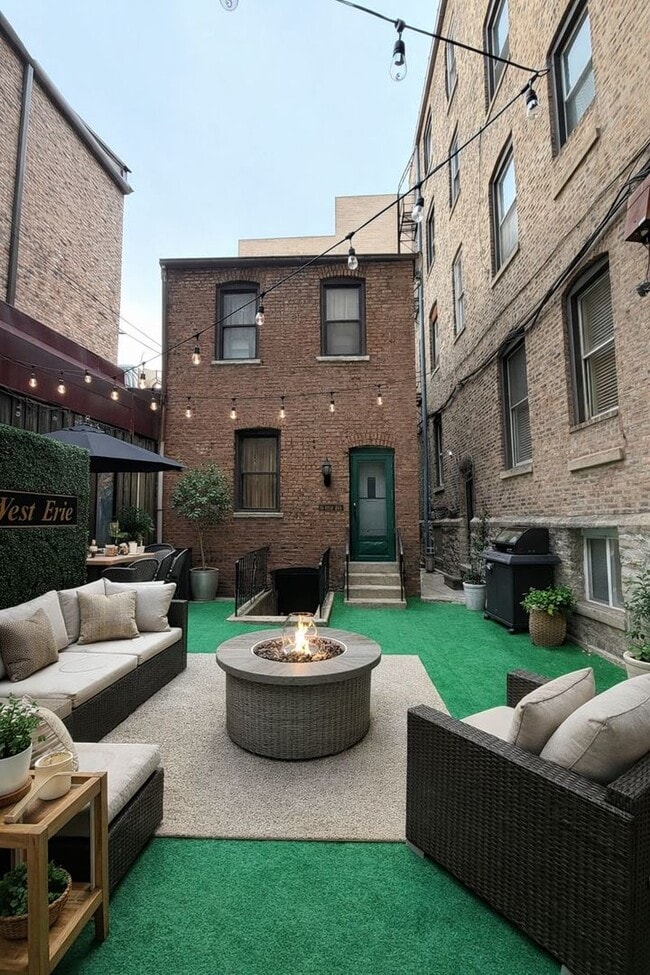 property at 642 N Dearborn St