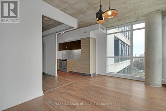 20-820 Minowan Miikan Ln in Toronto, ON - Building Photo - Building Photo