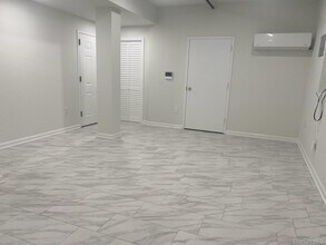 94 4th Ave in Bay Shore, NY - Building Photo - Building Photo