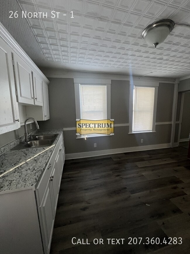 26 North St in Augusta, ME - Building Photo - Building Photo