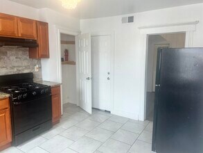 21 Tillinghast St in Newark, NJ - Building Photo - Building Photo