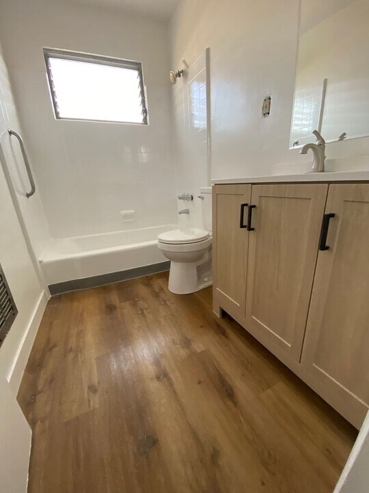 629 Hayworth Ave in Los Angeles, CA - Building Photo
