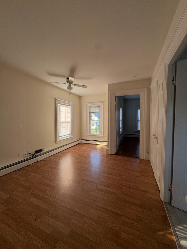 117 Centre St, Unit 2 in Rumford, RI - Building Photo - Building Photo