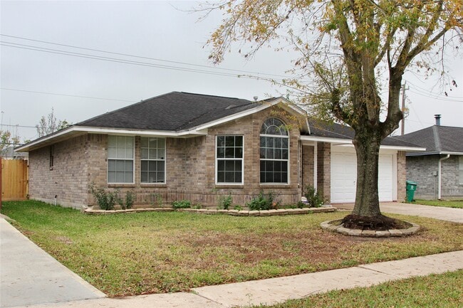9442 Carmalee St in Houston, TX - Building Photo - Building Photo
