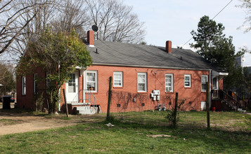 409-411 Steele St in High Point, NC - Building Photo - Building Photo