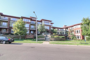 Jupiter Crossing Apartments