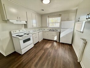 250 Robinwood Ave in Nashville, TN - Building Photo - Building Photo