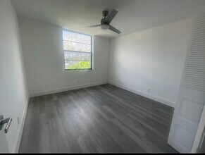 7460 NW 18th St in Margate, FL - Building Photo - Building Photo