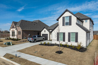 Nelson Lake Estates in Rockwall, TX - Building Photo - Building Photo