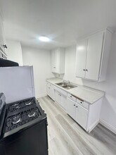 1133 E Alosta Ave, Unit 25 in Azusa, CA - Foto de edificio - Building Photo