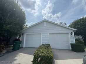 120 Quail Forest Blvd in Naples, FL - Building Photo - Building Photo