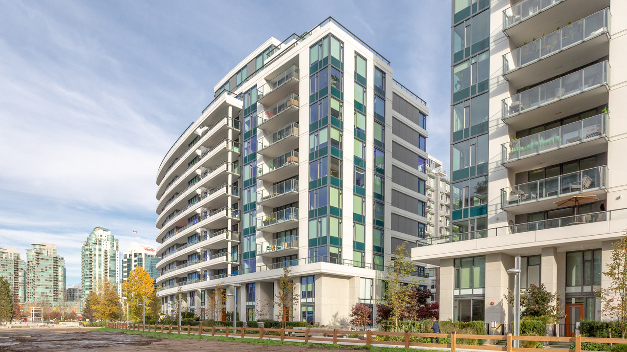 NAVIO North - The Creek Building 4 in Vancouver, BC - Building Photo