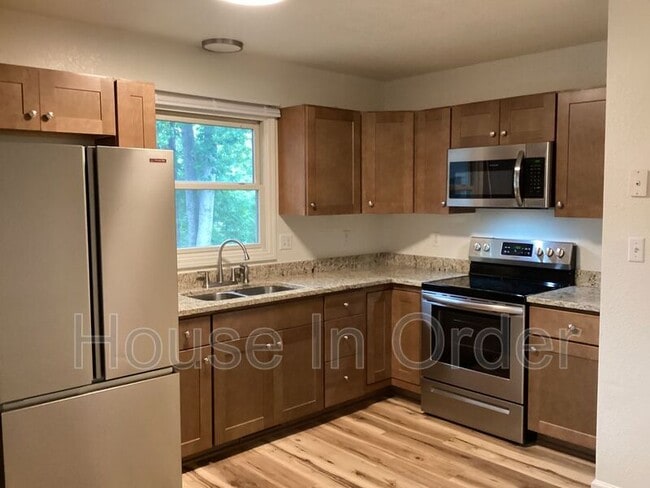 5 Rathfarnham Rd in Asheville, NC - Building Photo - Building Photo