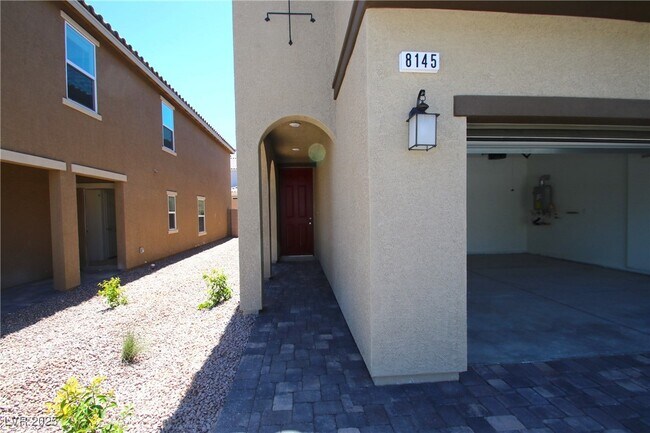 8145 Seminario Ave in Las Vegas, NV - Building Photo - Building Photo