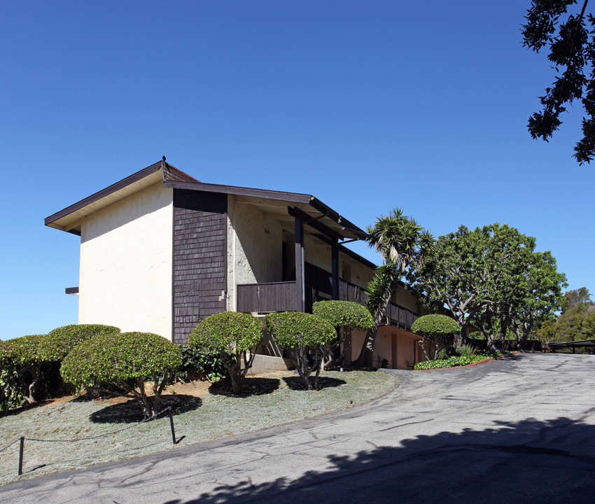 Channel View Apartments in Santa Barbara, CA - Building Photo