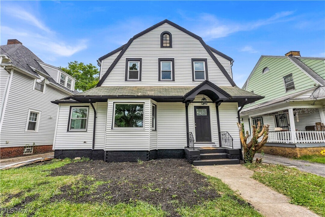 3186 E 137th St in Cleveland, OH - Building Photo