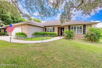 4589 SE 3rd Pl in Keystone Heights, FL - Building Photo - Building Photo