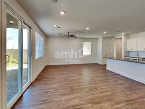 10122 Cathedral Spires Ave in Las Vegas, NV - Building Photo - Building Photo