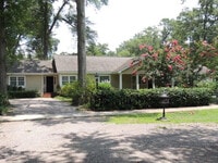 526 S Boundary Ave SE