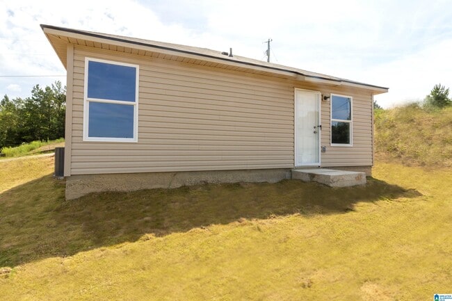 118 Shaley St in Lincoln, AL - Building Photo - Building Photo