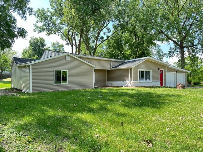 4240 NE 27th St in Des Moines, IA - Building Photo - Building Photo
