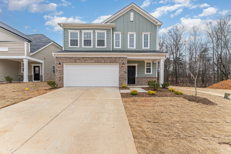 5912 Crossview Dr in Kernersville, NC - Building Photo