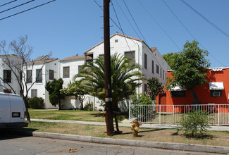 1177 N Ardmore Ave in Los Angeles, CA - Building Photo - Building Photo