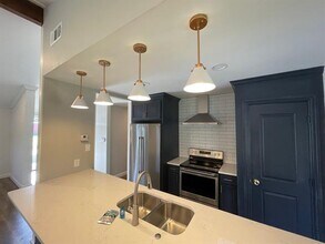 11483 Coral Hills Dr in Dallas, TX - Building Photo - Building Photo