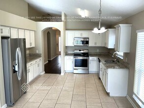 13271 Evening Sunset Ln in Riverview, FL - Foto de edificio - Building Photo