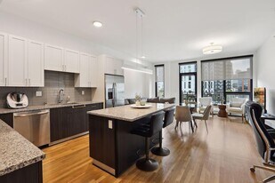 1240 S 2nd St in Minneapolis, MN - Building Photo