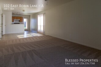 102 E Robin Ln in Harker Heights, TX - Building Photo - Building Photo