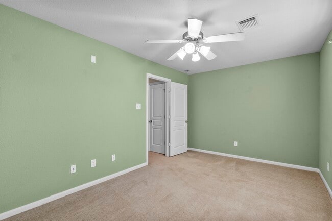 property at 1634 Grable Cove Ln