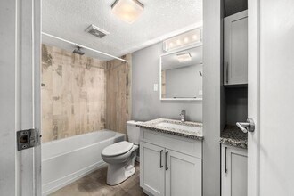 2702 Lake Forest Dr in McKinney, TX - Building Photo - Building Photo