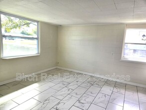 7209 Commons Blvd in Port Richey, FL - Building Photo - Building Photo