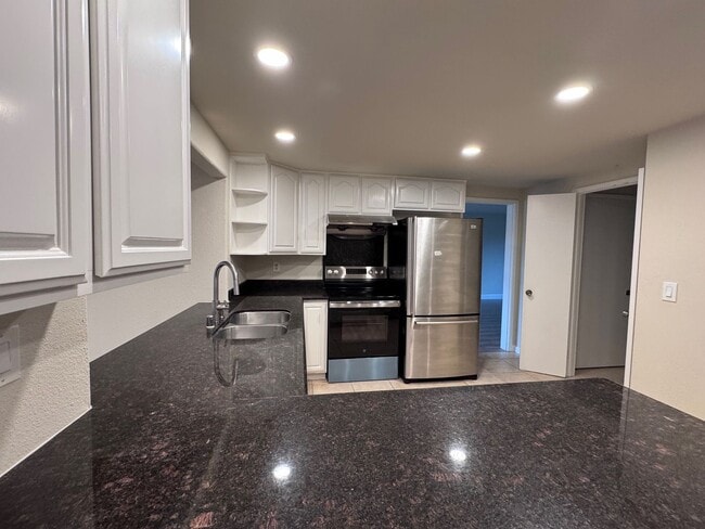 1281 Sabal Dr in San Jose, CA - Building Photo - Building Photo