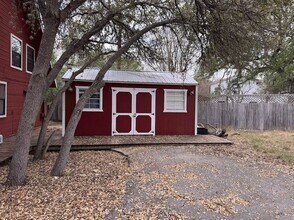 515 Wimberley Oaks Dr in Wimberley, TX - Building Photo - Building Photo