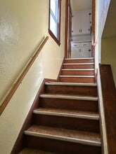 16319 Greyton Rd in East Cleveland, OH - Foto de edificio - Building Photo