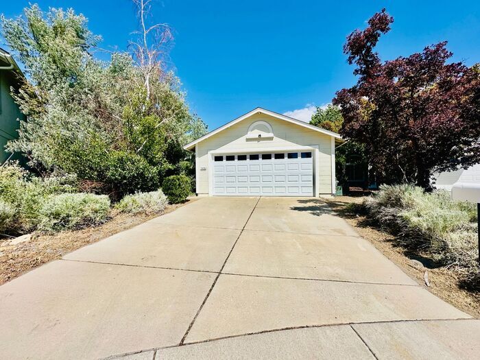 1170 Forest Knoll Ct in Reno, NV - Building Photo