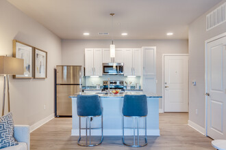 The Edison at Bridlespur in Kansas City, MO - Building Photo - Interior Photo