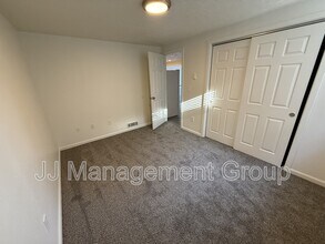 1235 2nd St in Cheney, WA - Building Photo - Building Photo