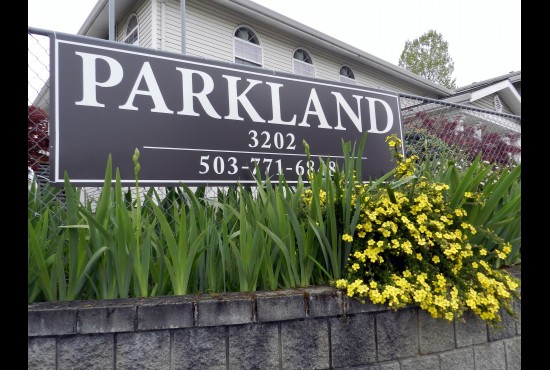 Parkland Apartments in Portland, OR - Foto de edificio - Building Photo