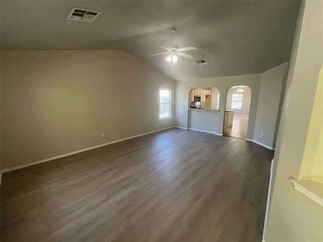 713 Hogan in Kyle, TX - Building Photo - Building Photo