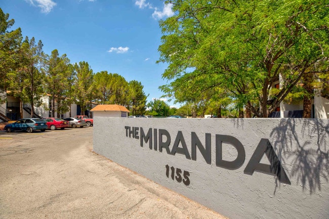 The Miranda in Las Cruces, NM - Foto de edificio - Building Photo