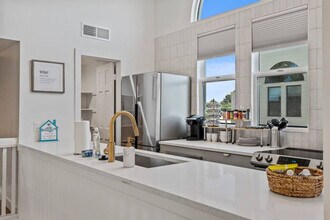 909 E Camelback Rd in Phoenix, AZ - Building Photo - Building Photo