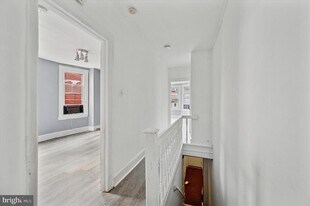 5841 N 12th St in Philadelphia, PA - Building Photo