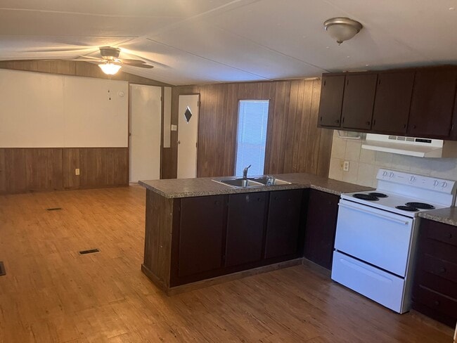 5223 Statler Ave in Pensacola, FL - Building Photo - Building Photo