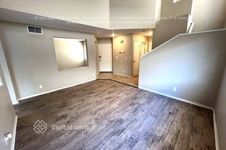 905 Pinecone Dr in Corona, CA - Building Photo - Building Photo