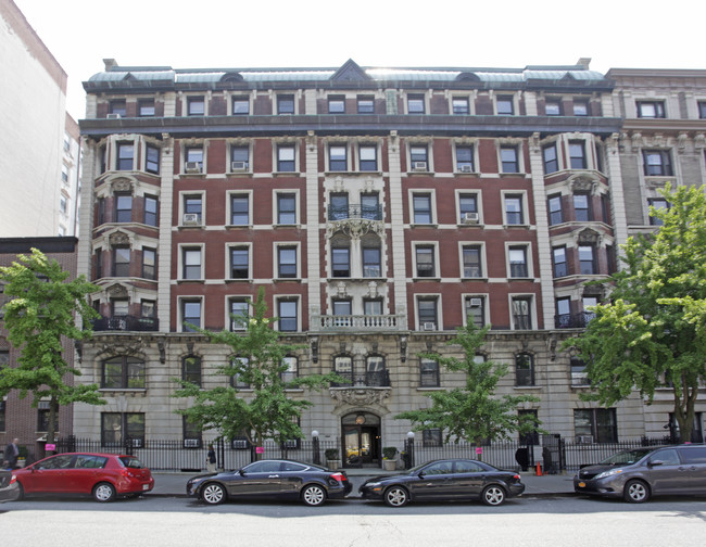 430 W 116th St in New York, NY - Foto de edificio - Building Photo